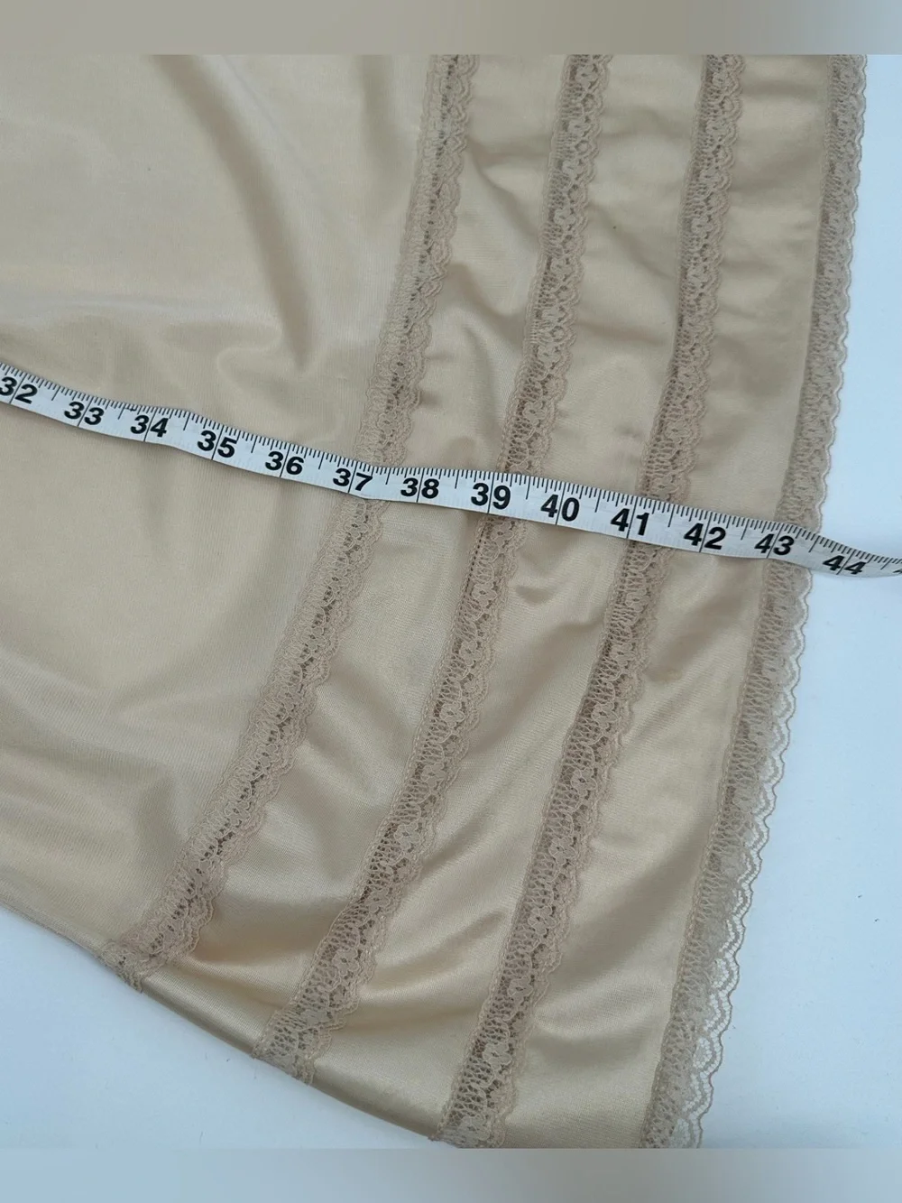 Adonna Full Slip Women’s 36 Beige Nylon Lace Trim Adjustable Coquette Lingerie